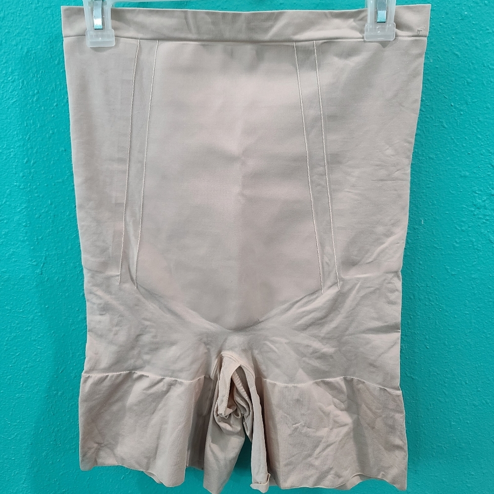 Spanx OnCore High Waist Mid Thigh Shaper Shorts XL